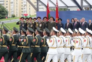 Беларусь, Китай, Минобороны, День Независимости, марш, военные, техника, видео, Лукашенко, китайцы