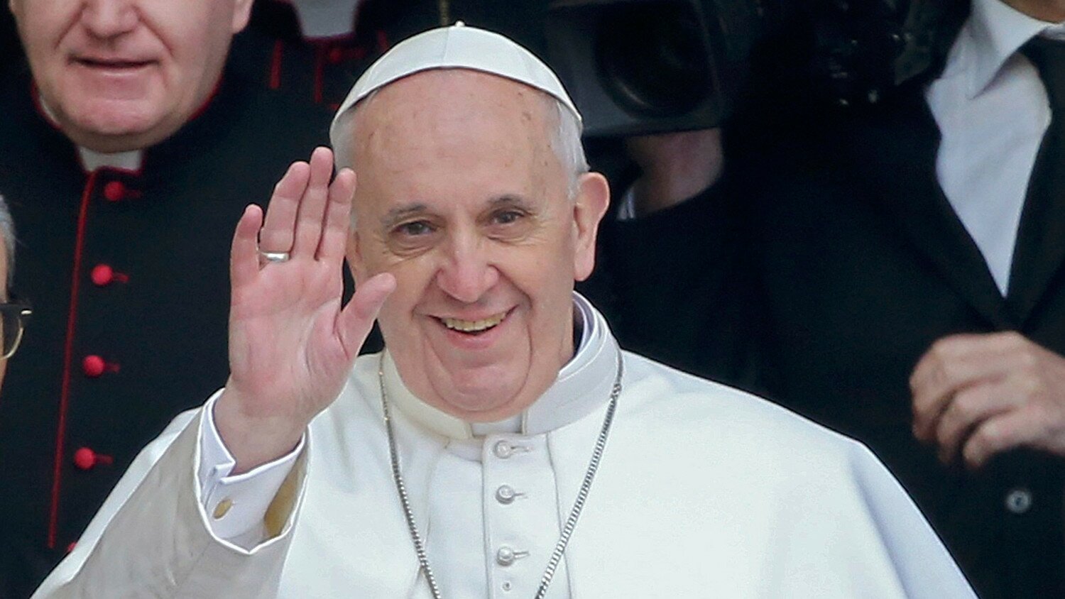 Папа Римский вызывает на серьезный диалог Дональда Трампа 