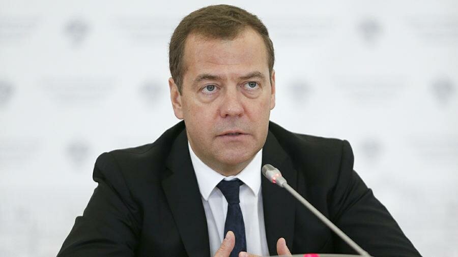 "Все может закончиться гораздо хуже", - Медведев сделал важное уточнение по пенсионной реформе