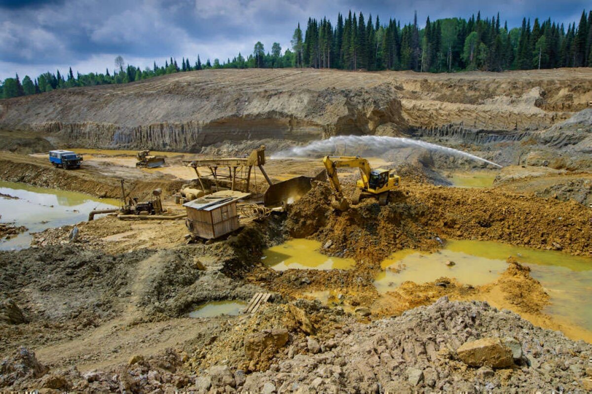 Баку разыскивает незаконных добытчиков золотых рудников Карабаха из Швейцарии