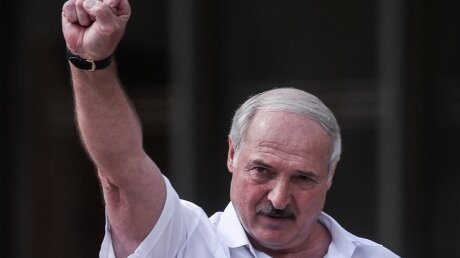 Лукашенко заявил, что НАТО собирает вблизи Бреста армию с американскими танками "Абрамс"