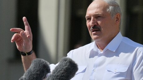 Лукашенко: "Нас травят здесь, чтобы броситься потом на Россию"